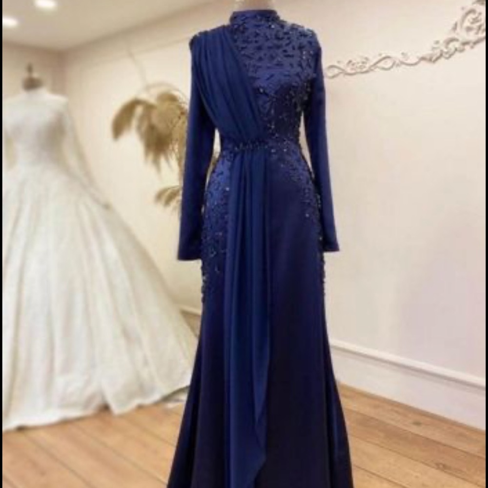 CREW NECK MODEST EVENING DRESS